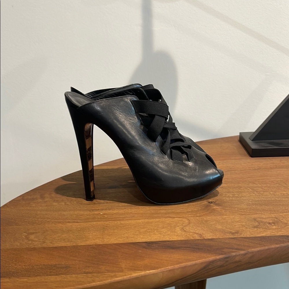 Georgina Goodman Black Women's Leather Peep-Toe Heels